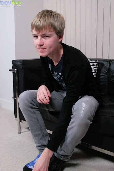 Blondy twink Tyler Manson shows his giant balls while jerking his hard cock - #198035