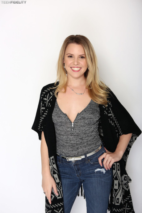 Adorable tiny titted teenie Aubrey Sinclair gets her clam stuffed in POV - #214230