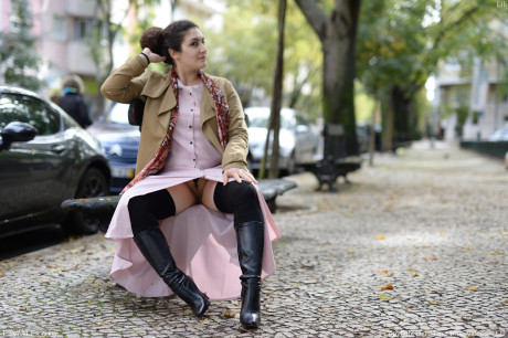 Attractive amateur mom Lili flashes her muff as she poses pantyless in public - #126962