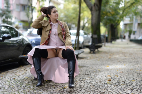 Attractive amateur mom Lili flashes her muff as she poses pantyless in public - #126963