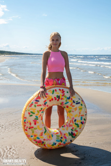 Fresh young blonde Nana gets totally undressed while at the beach - #292086