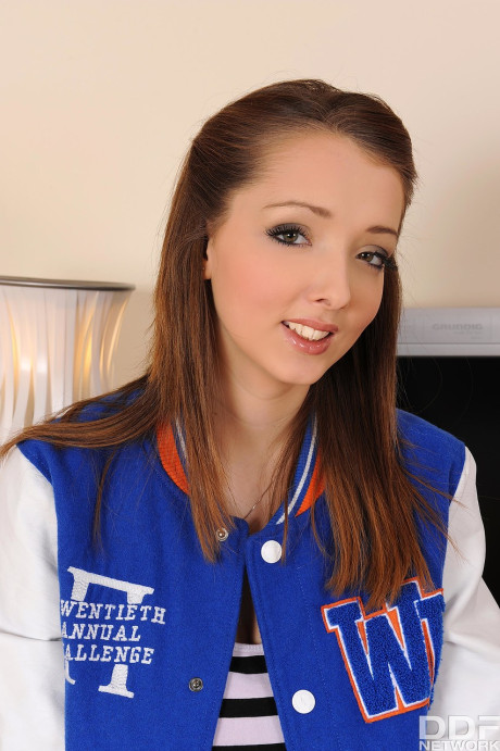 Czech teen Lucie Wilde gets her monster juggs worshiped & her cunt poked - #289701