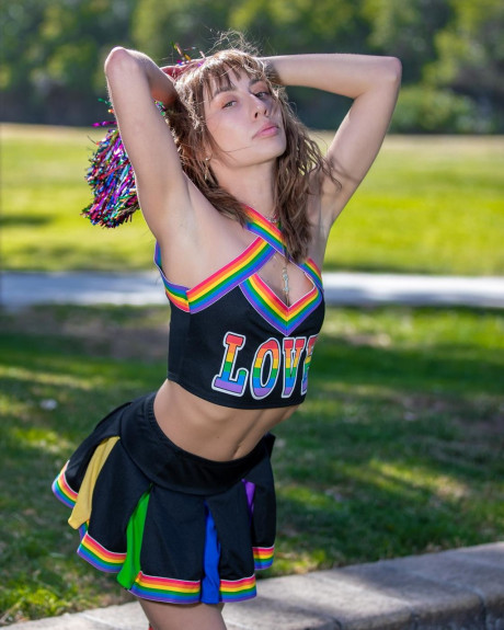 Skinny cheerleader flashes her humongous booty while dancing in public #13268