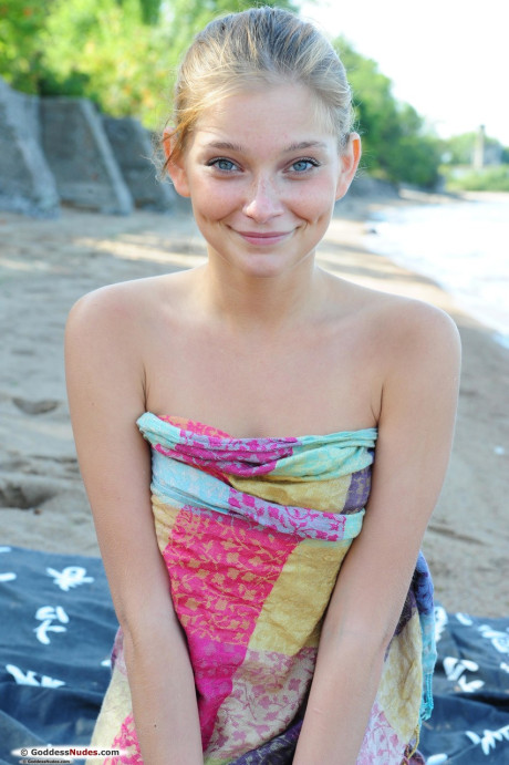 Beauty with blue eyes and innocent smile Indi shows teen body off on the beach - #81602