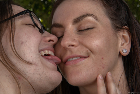 Amateur lesbians A Woozy Youth & silky Baby suck each other's bushy holes - #147390