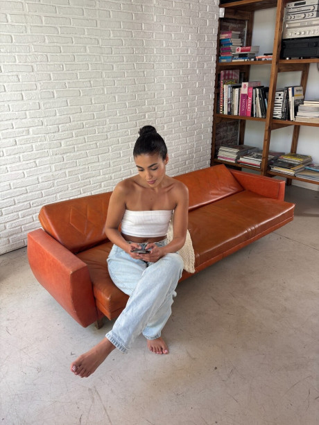 Sexy OnlyFans babe Samira Arab poses in her outdoor solo compilation - #281557