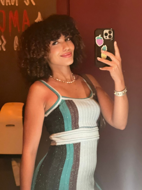 Sexy OnlyFans babe Samira Arab poses in her outdoor solo compilation - #281565