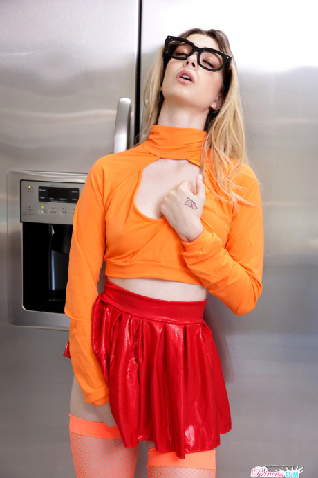 Slutty teenie Molly Little gets creampied while fucking her hung stepbrother - #189446