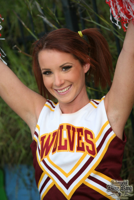Redhead cheerleader Tweety Valentine gets slammed and facialed by black bulls - #277674