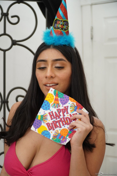 Sweetie Violet Myers reveals her massive naturals & blows cock as a birthday gift - #109615