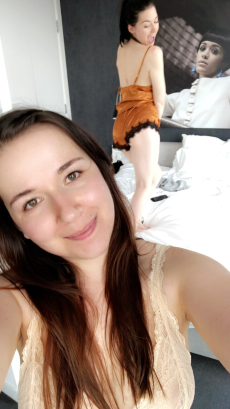 Domino XXX porn pics