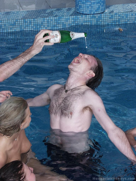 Fine blondie teen Lilu plays nude in the pool before posing with two men - #239047