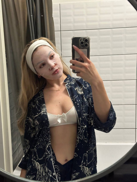 OnlyFans stunner All About Diana poses provocatively in her solo compilation - #278581