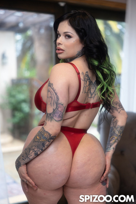 Xwife Karen XXX porn pics