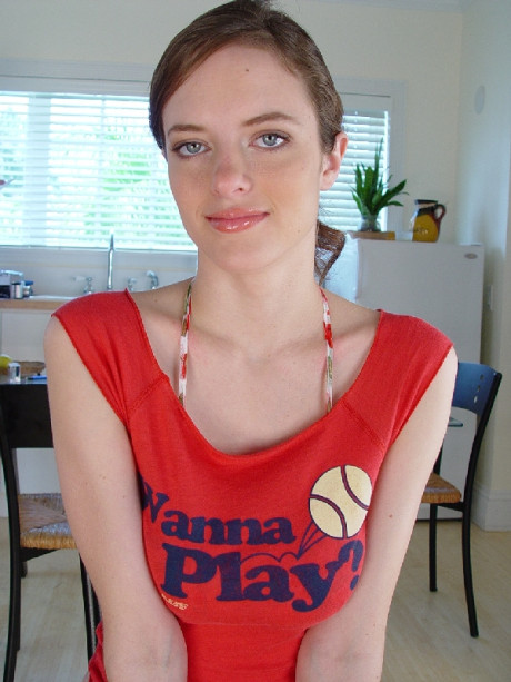 Pretty Ava exposes her giant saggy naturals and rides a meat with a condom - #300276
