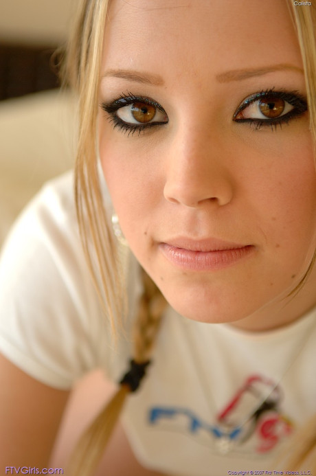 Ravishing amateur babe Callista toys her pink twat and exposes it up close - #215713