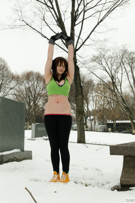 Amateur babe Daisy Wensday displays her amazing juggs and massive ass in the snow - #221268