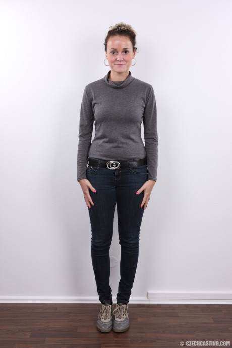 Czech amateur Monika smiles once she is free off jeans and the rest of clothes - #195978