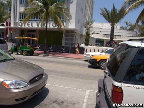 Curvy amateur Reina Leone unveils her gigantic boobs and rides a dong on the floor - #203147