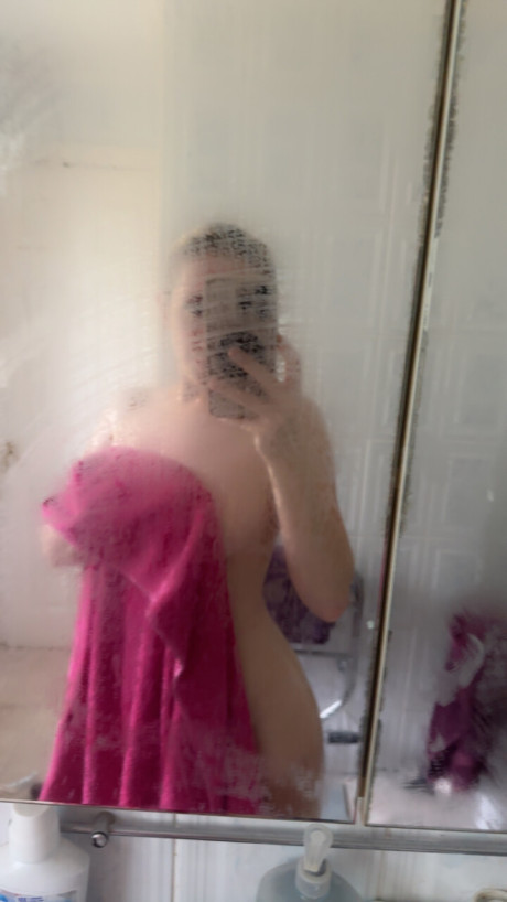 Sleazy only fans model teases with her huge breasts shaved snatch and round behind - #280569