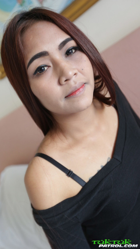 Fine chinese babe Bell strips undressed & fucks in missionary & doggystyle positions - #214462